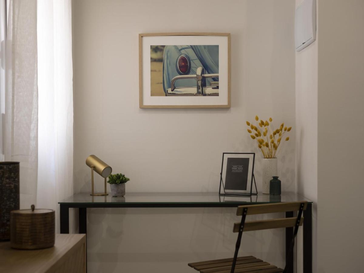 Beautiful Blue Triana Apartment Siviglia Esterno foto